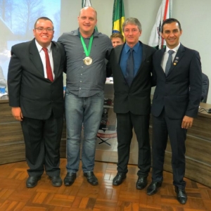 Bolonista Felício Warken recebe a homenagem