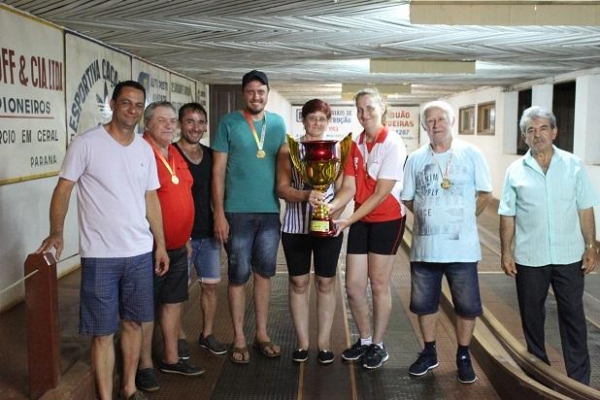 A equipe da Calçados Cristo Rei/Taxi do Erni  foi a vencedora (Foto: Assessoria)