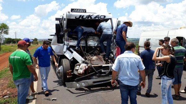 O caminhão tem placas de Maripá