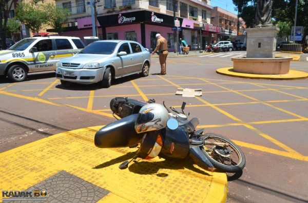 A mulher foi socorrida com ferimentos moderados