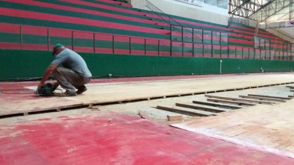 Reforma garante novo piso com amortecedor (Foto: Assessoria )