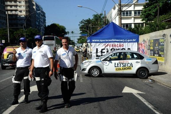 Operação Lei Seca fiscaliza motoristas no Rio (Foto: Fernando Frazão/Arquivo Agência Brasil )