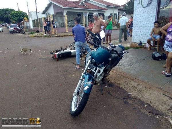 Os dois motociclistas foram levados a UPA . (Foto: Radar B.O.)