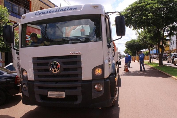 O caminhão estava estacionado .(Foto:Portal Rondon)