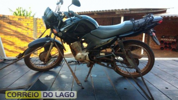 O Condutor e a moto foram levados para a Delegacia de Polícia Civil de Marechal Cândido Rondon. (Foto: Correio do Lago)