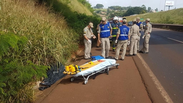 O IML fez o recolhimento do corpo do homem. (Fotos: CGN)