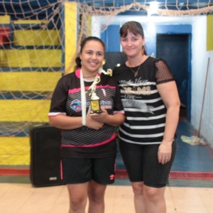 Goleiro menos vazado:  Carol Landim da equipe Opção Telecom.