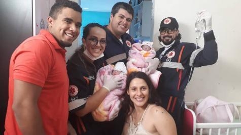A mãe, que estava com 34 semanas de gravidez. (Foto: Assessoria)