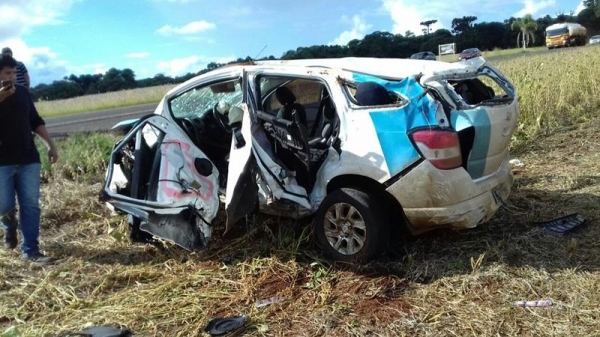 A batida causou danos de grande monta no carro de Salto do Lontra.Fotos: Divulgação Defesa Civil