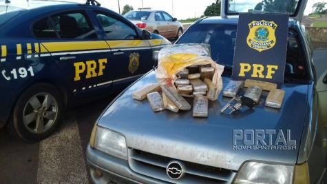 No interior do veículo havia 03 pessoas.(Foto:PRF)