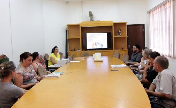 Comitê do Transporte Escolar aprova contas do PETE. (Foto: Assessoria)
