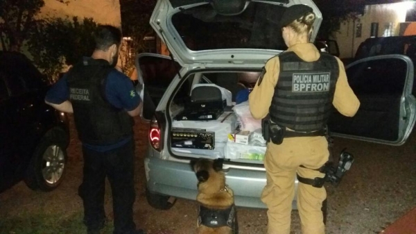 BPFron apreende drogas e armas de fogo durante operação realizada no período de Páscoa (Foto: BPFron/Divulgação )