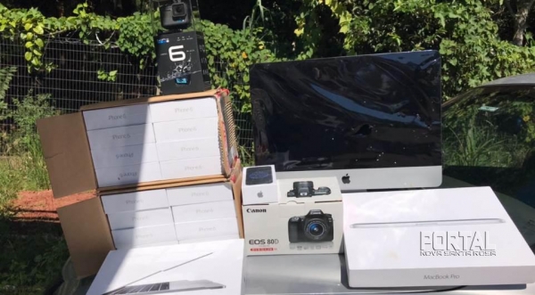 A mercadoria apreendida foi avaliada em cerca de 1 milhão de reais. (Foto: PF)
