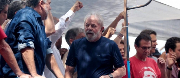 O ex-presidente Luiz Inacio Lula da Silva, na sede do Sindicato dos Metalúrgicos no ABC - Leonardo Benassatto / Reuters