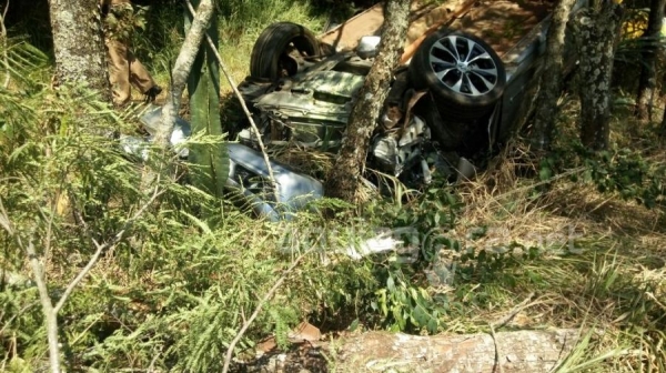 Grave capotamento é registrado no interior de Marechal Rondon (Foto: Jones Souza/AquiAgora.net )