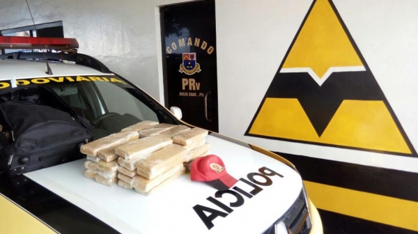 A droga estava dividida em 33 tabletes. (Foto: PRE)