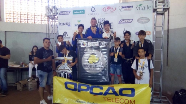 Os atletas representaram o município. (Foto: Colaborador)