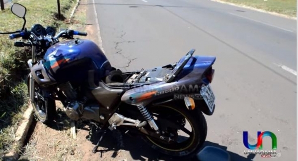 Toledense morre a caminho do hospital após colidir contra caminhão em Umuarama (Foto: Reprodução/Umuarama News )