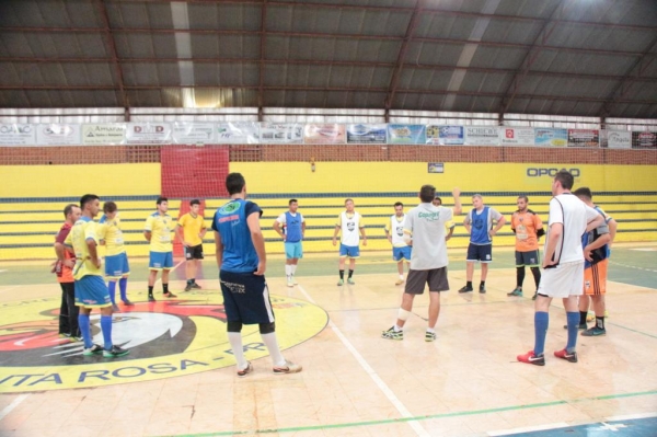 O time vem treinando para a competição no Eurides Priebe. (Foto: Portal Nova Santa Rosa)