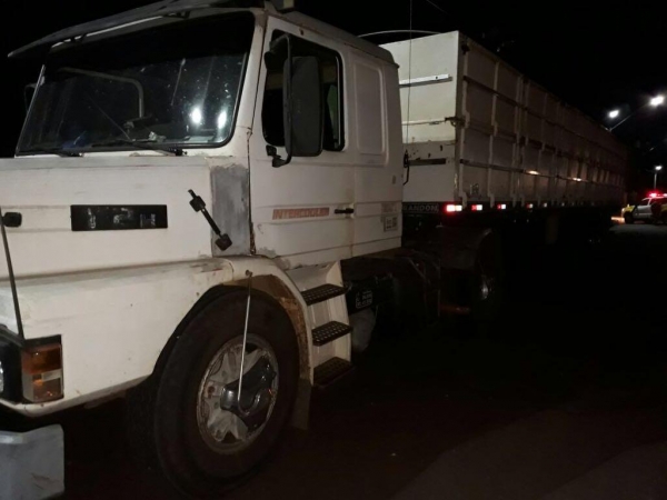 O caminhão foi interceptado em Marechal Rondon. (Fotos: PRE)