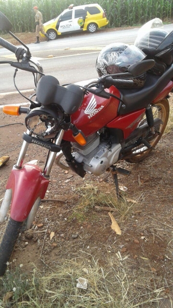 Motocicleta de Marechal Rondon se envolve em acidente com carreta em Toledo (Foto: PRE/Divulgação )