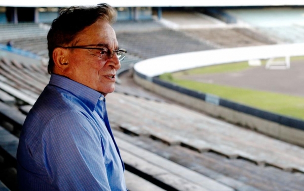 O ex-presidente gremista enfrentava problemas de saúde desde 2015. (Foto: Globo Esporte)