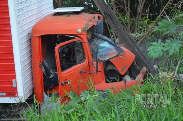 O camnhou apresentou problemas mecânicos. (Foto: Bogoni)
