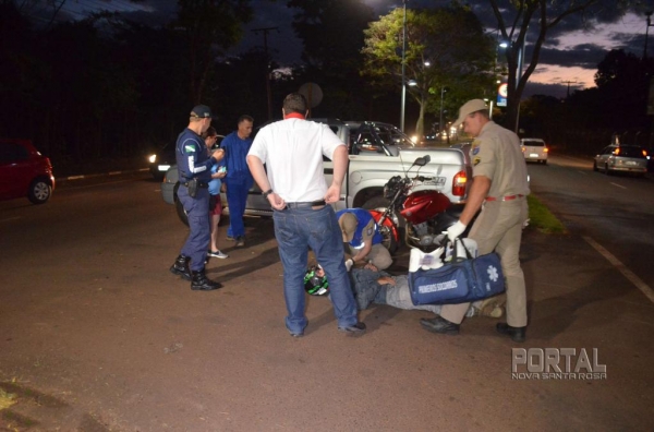 O acidente envolveu uma moto e uma camionete. (Foto: Bogoni)