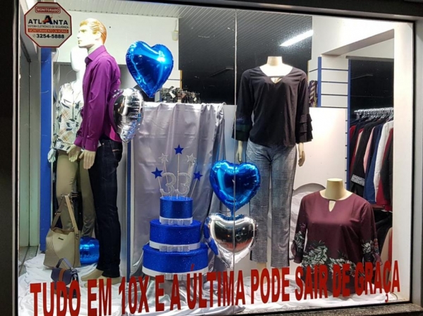 Todo estoque da loja com 33% de desconto. (Fotos: Divulgação)