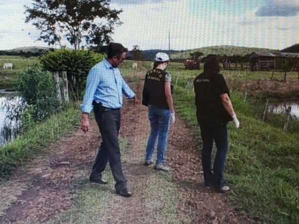 A Polícia Civil esteve no local. (Foto: Correio do Estado)
