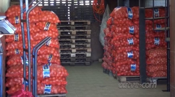 Greve dos caminhoneiros afeta estoques de diversos produtos na região (Foto: CATVE )