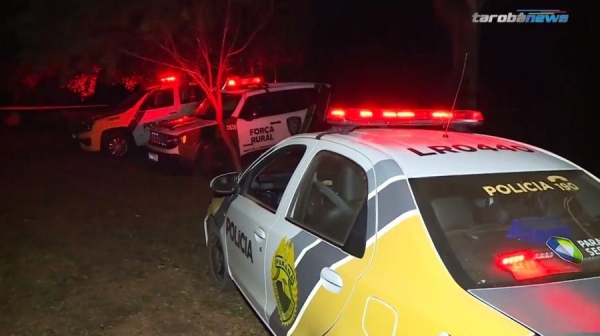 Ao perceber a chegada dos PMs, os rapazes começaram a atirar e o policiais revidaram (Foto: Reprodução/Tarobá News )