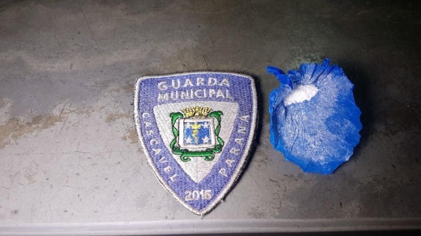 Já na delegacia, o rapaz assinou um termo como usuário e foi liberado.(Foto:CGN)