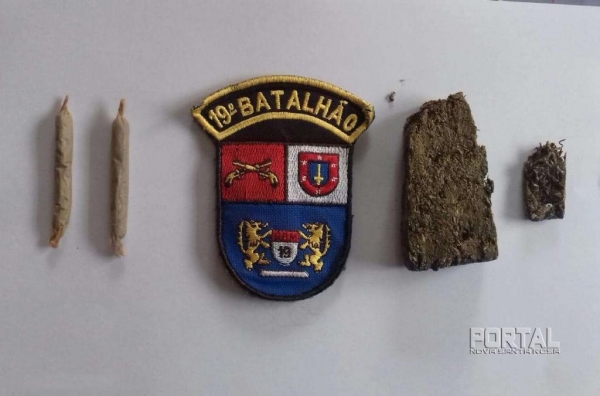 Os dois foram presos em flagrantes. (Foto: PM)