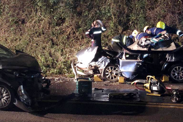 Uma mulher ficou encarcerada no Monza. (Foto: O Bemdito)