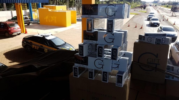 O condutor do veículo foi preso. (Foto: PRF)