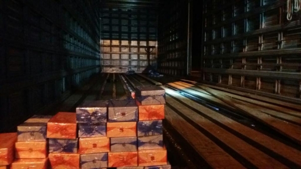 O destino do contrabando seria São Paulo. (Fotos: PRF)