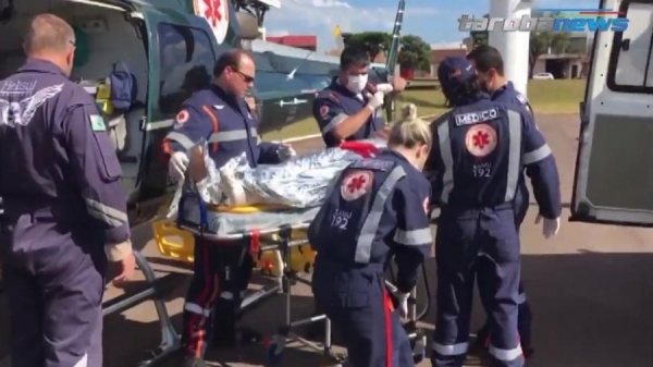 A vítima de 30 anos, foi levado com lesão grave em tórax para o Hospital Universitário (Foto: Reprodução Tarobá News )