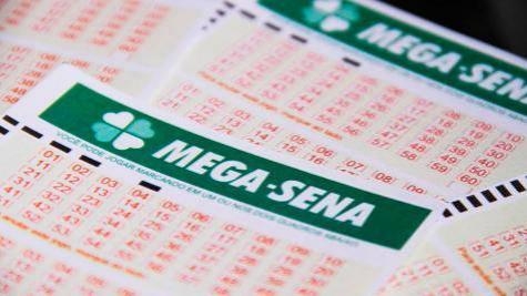 Os números sorteados hoje foram: 33 - 36 - 40 - 44 - 45 - 54. (Foto: Divulgação)