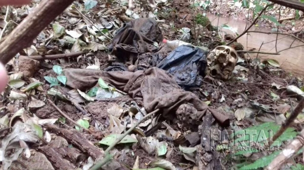 A ossada foi encontrada em uma área com predominância de mata e de difícil acesso. (Foto: Colaborador)
