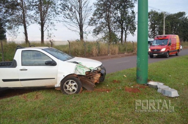 O idoso perdeu o controle da direção. (Foto: Bogoni)