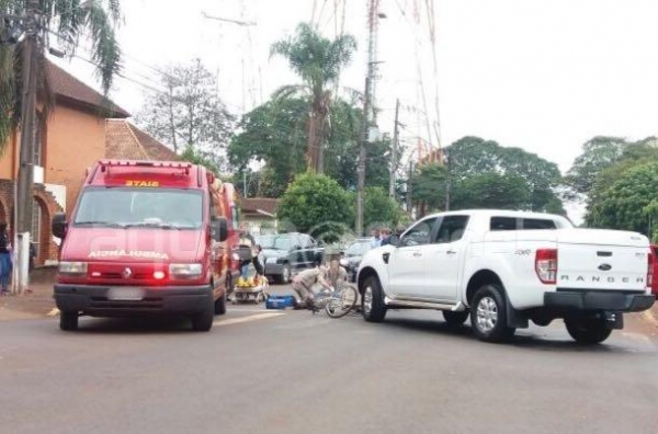 A situação de atropelamento ocorreu no cruzamento entre as Ruas Tiradentes com Espírito Santo, Centro de Marechal Cândido Rondon. (Foto: Foto: Aqui Agora.net )