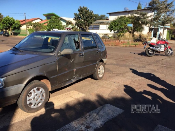 A motociclista de 31 anos sofreu queda e teve ferimentos generalizados. (Fotos: Marcio Cerny)