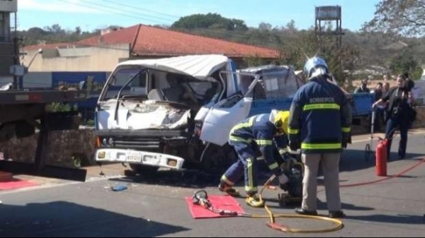 Eloy Jesús Gimenez, de 22 anos, era condutor de uma caminhonete, que colidiu na traseira de uma carreta. (Foto: Catve)