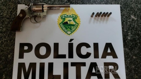 Arma apreendida. (Foto: PM)