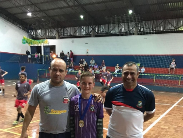 O Professor Edson Góis esteve junto com  os atletas. (Fotos: Divulgação)