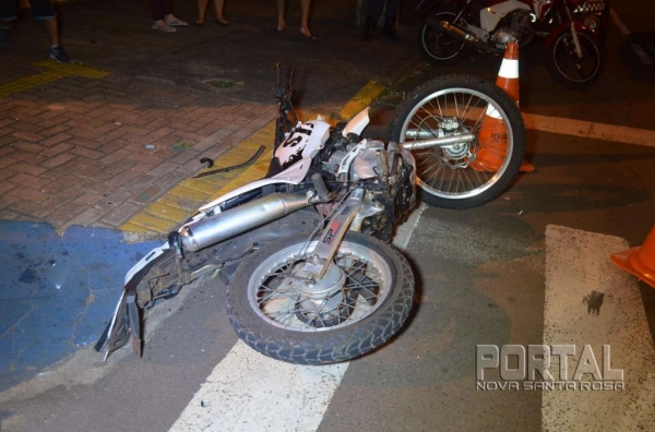 O motociclista teve ferimentos moderados. (Fotos: Bogoni)