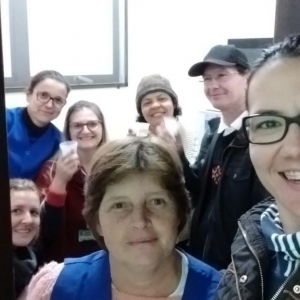 Uma self com as colegas antes da despedida. (Foto: Divulgação)