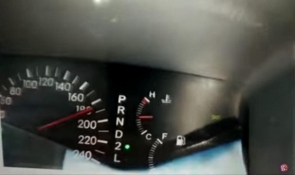 Um vídeo circula nas redes sociais indicando o emprego de alta velocidade durante o roubo (Foto: Guia Medianeira )
