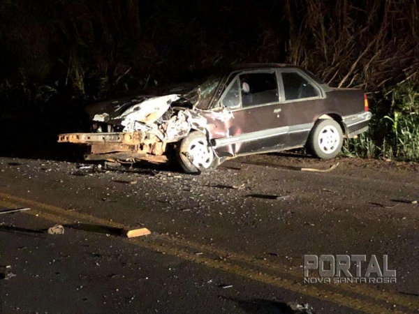 Quatro pessoas ficaram feridas. (Fotos Colaborador)